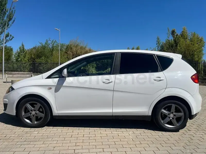 Usado Seat Altea I-Tech 105 CV (77 kW) 2015 Blanco Monovolumen