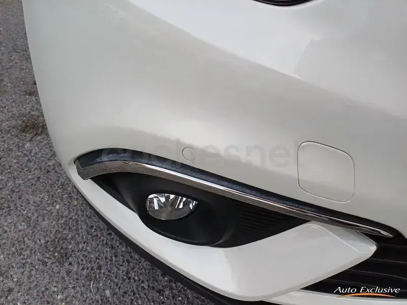 Usado Renault Grand Scénic IV Edition One 110 CV (80 kW) 2017 Blanco Monovolumen