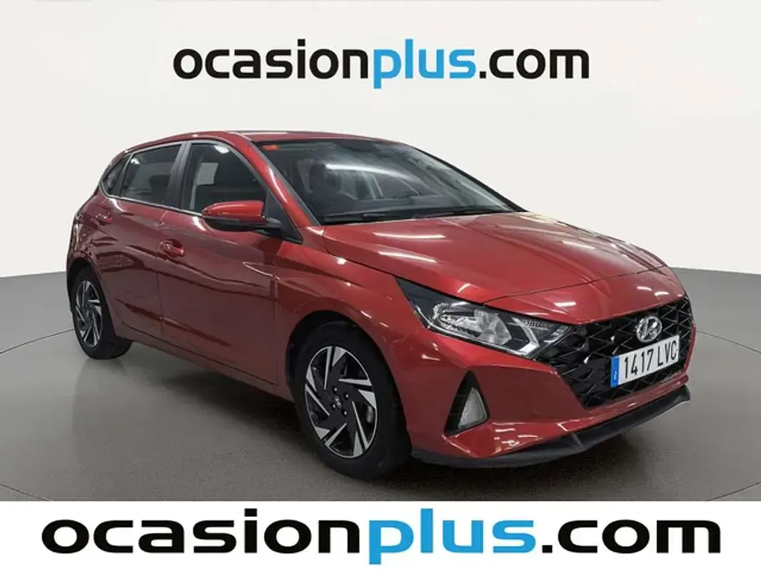 Usado Hyundai i20 101 CV (74 kW) 2021 Rojo Utilitario