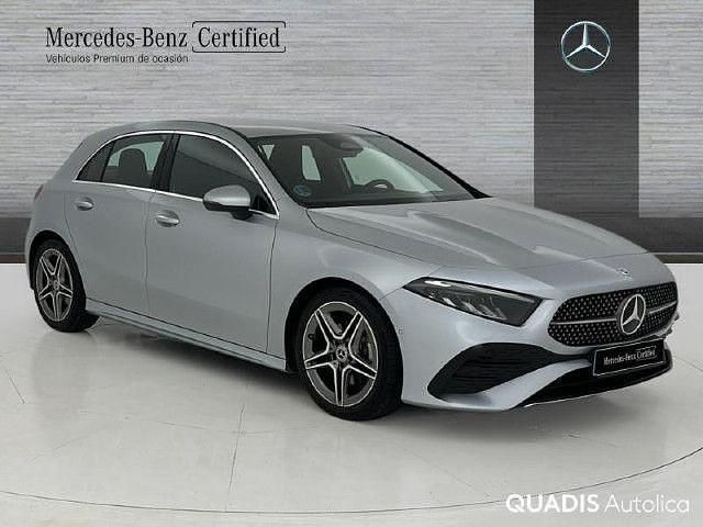 Usado Mercedes A180 AMG line 136 CV (100 kW) 2026 Plata hightech