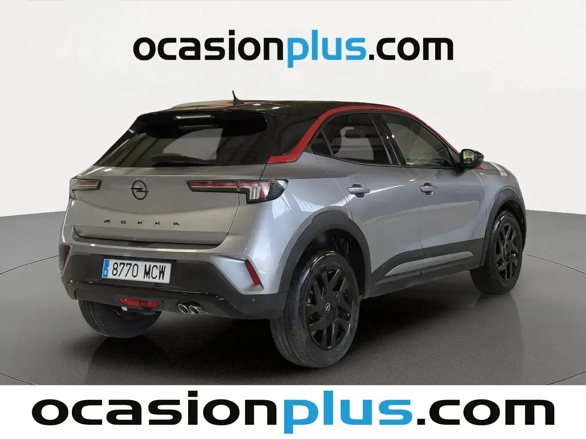 Usado Opel Mokka GS Line 131 CV (96 kW) 2022 Gris SUV