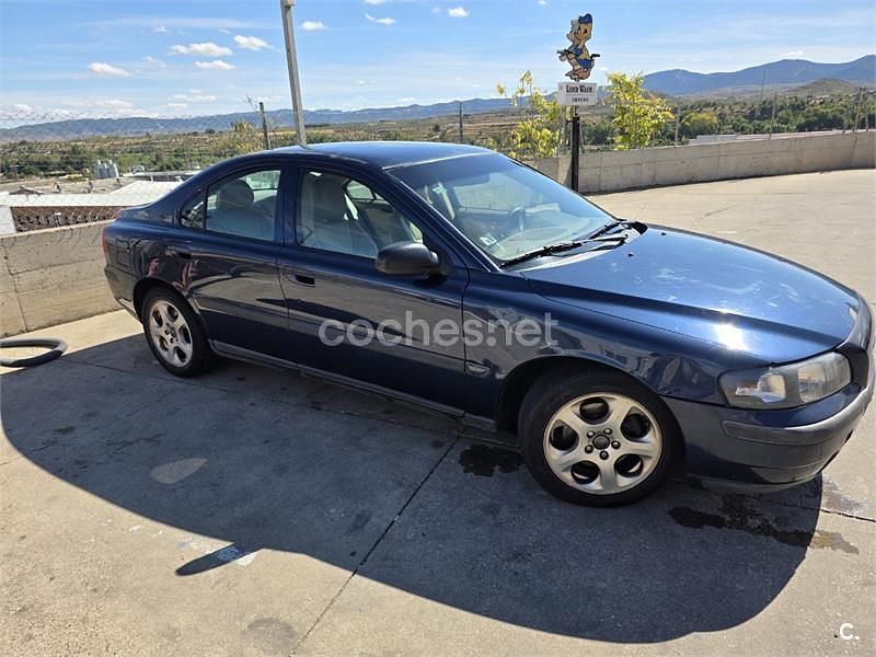 Usado Volvo S60 130 CV (95 kW) 2002 Azul Berlina