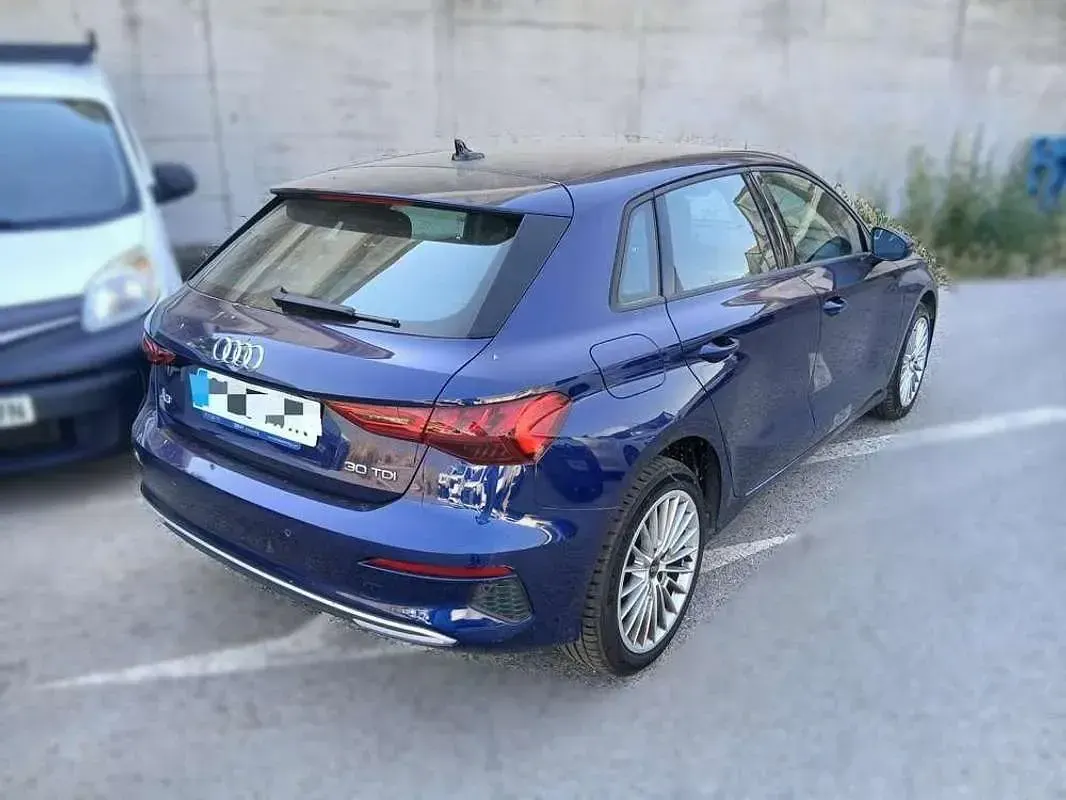 Usado Audi A3 Sportback Advanced 116 CV (85 kW) 2023 Azul Utilitario
