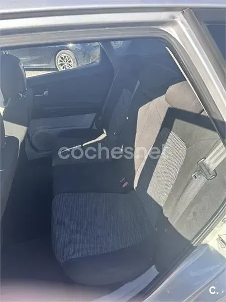 Usado Kia Ceed Active 115 CV (84 kW) 2007 Gris / plata Utilitario