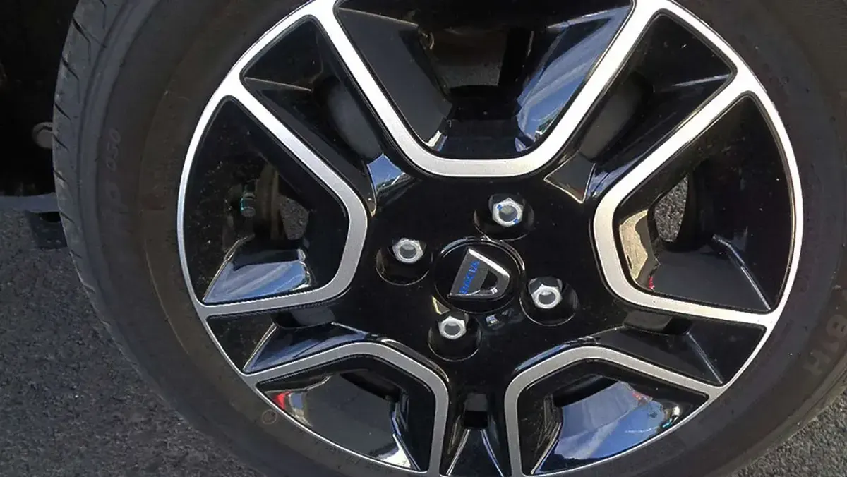 Usado Dacia Spring Comfort Plus 33 kW (45 CV) 2023 Utilitario