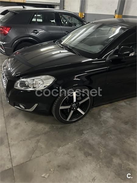 Käytetty Volvo C70 Inscription 177 HP (130 kW) 2012 Musta Avoauto