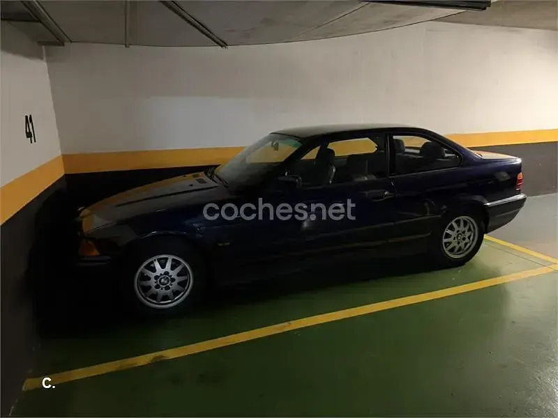 Usado BMW 318 140 CV (102 kW) 1997 Azul Coupe