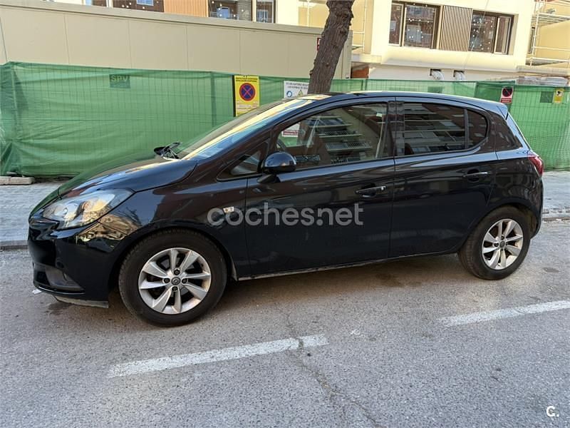 Usado Opel Corsa Selective 90 CV (66 kW) 2016 Negro Utilitario