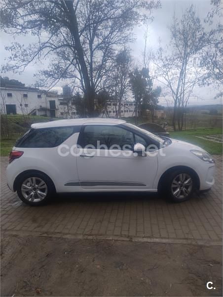Usado DS Automobiles DS3 75 CV (55 kW) 2016 Blanco Berlina