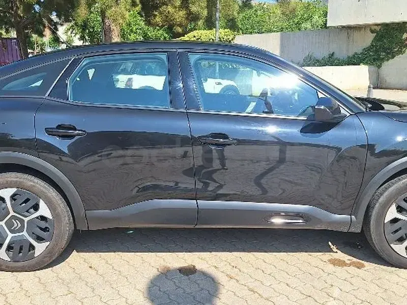 Usado Citroën C4 Feel 130 CV (95 kW) 2021 Negro Berlina