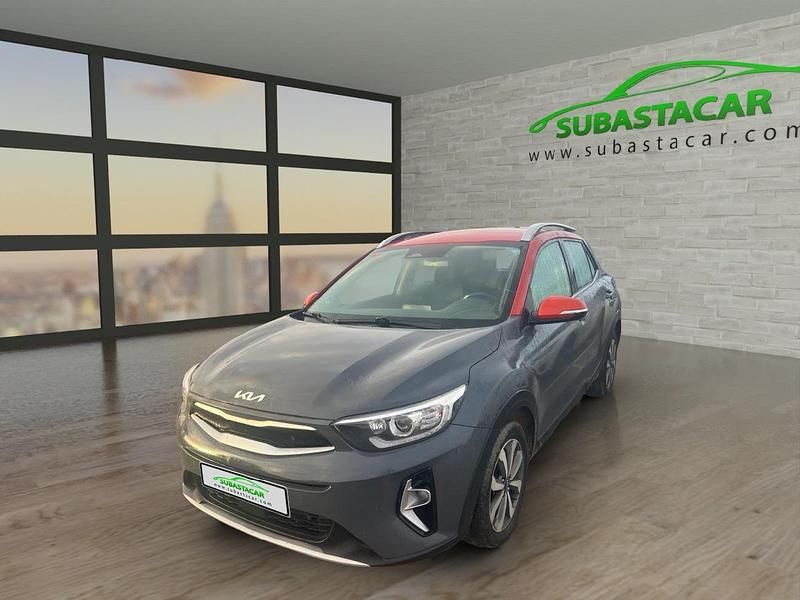 Gris metalizado Usado 2021 Kia Stonic SUV | 13.250 € (Precio justo) - Imagen 1/3
