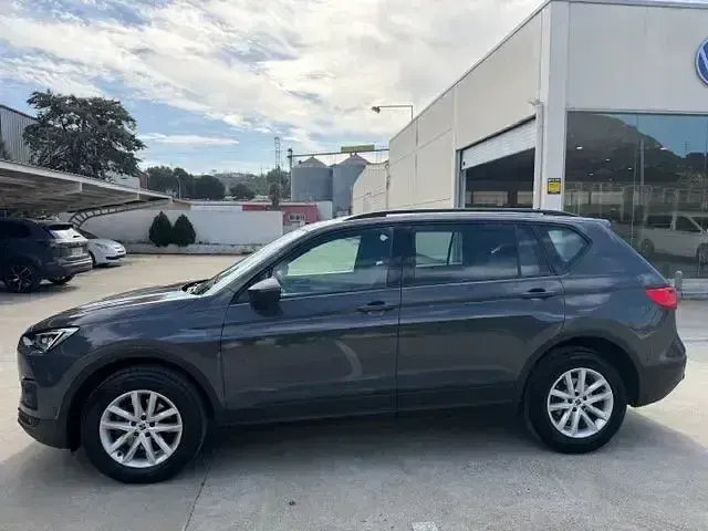 Usado Seat Tarraco Style 150 CV (110 kW) 2022 Gris / plata SUV