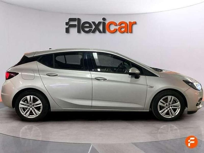 Usado Opel Astra GS Line 131 CV (96 kW) 2020 Gris Utilitario