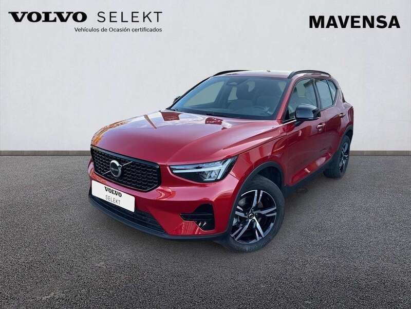 Rojo Usado 2023 Volvo XC40 Plus SUV | 34.500 € (Precio justo) - Imagen 1/4