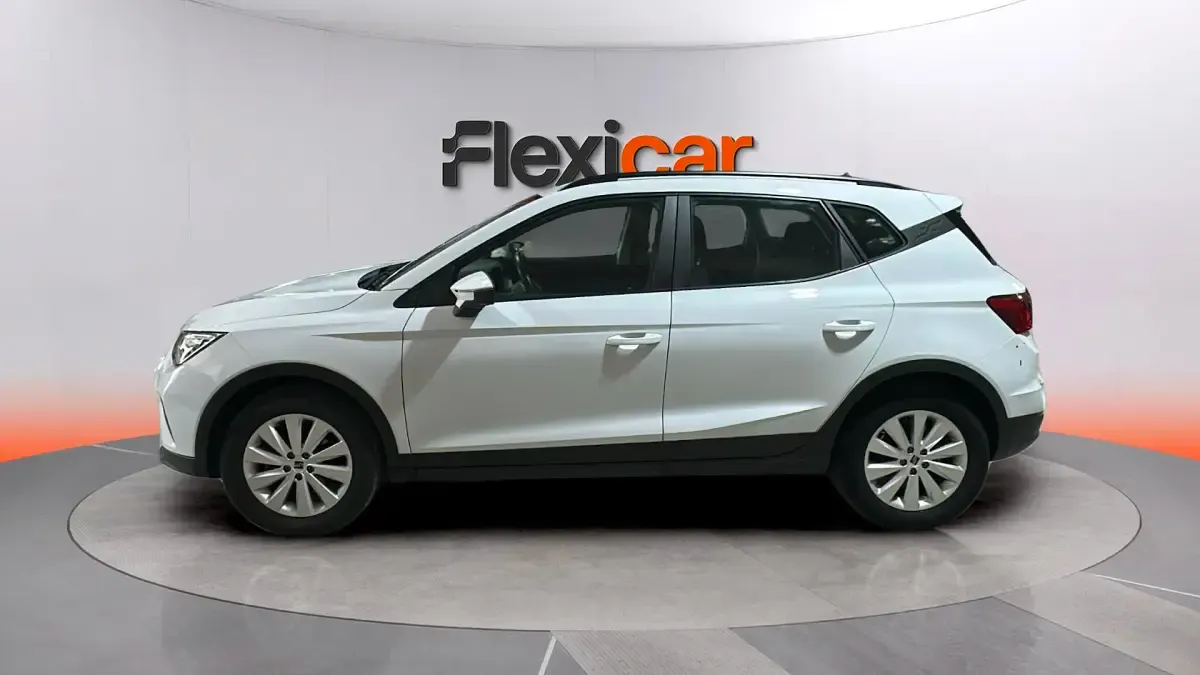 Usado Seat Arona Style 116 CV (85 kW) 2024 Blanco SUV