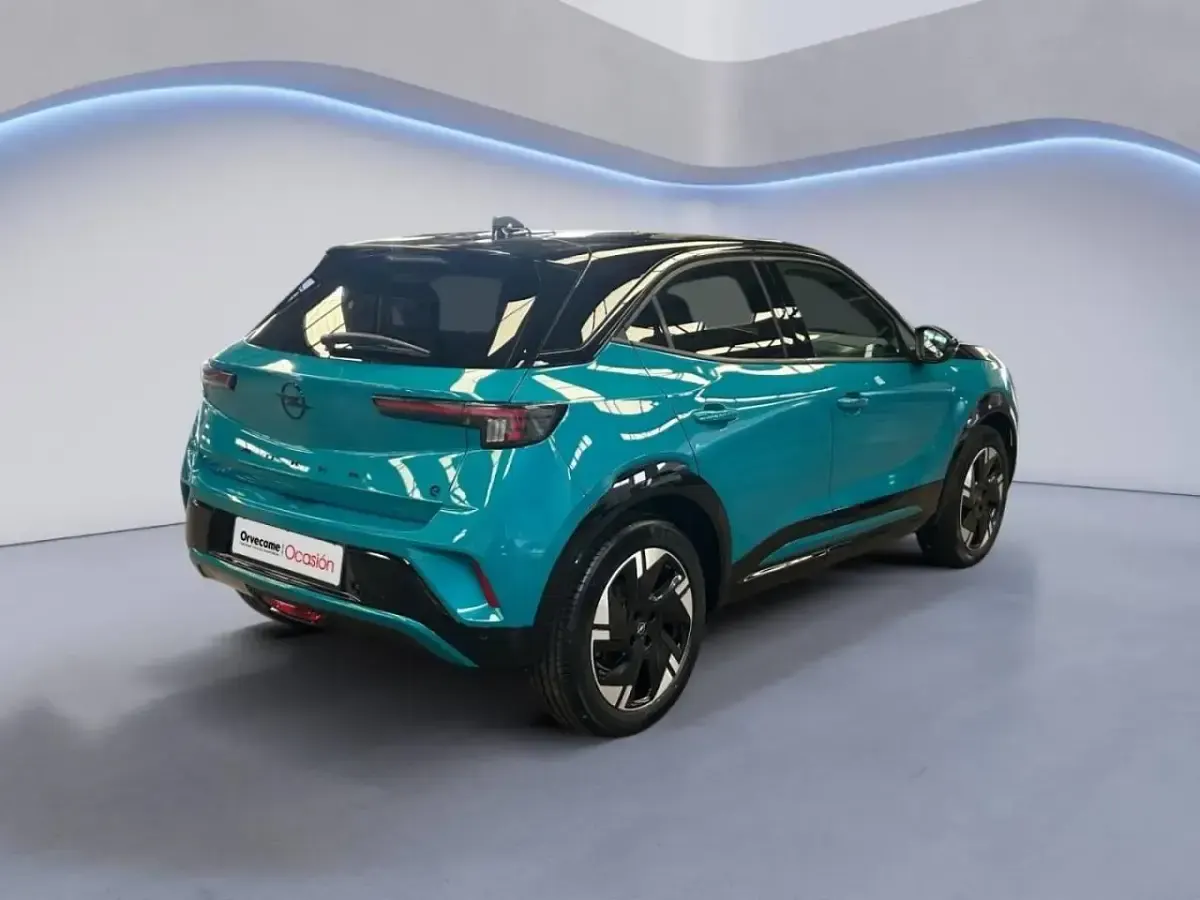 Usado Opel Mokka-e GSe 114 kW (156 CV) 2025 Azul SUV