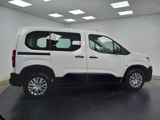 Usado Peugeot Rifter Access 101 CV (74 kW) 2020 Blanco Monovolumen