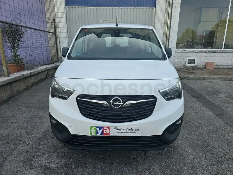 Usado Opel Combo Life Expression 102 CV (75 kW) 2019 Blanco Monovolumen