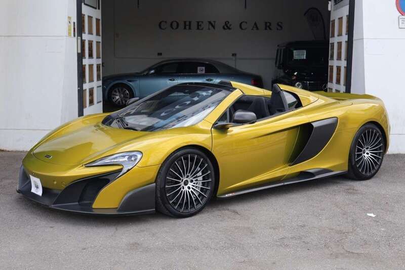 Usado McLaren 675LT 675 CV (496 kW) 2016 Amarillo Descapotable