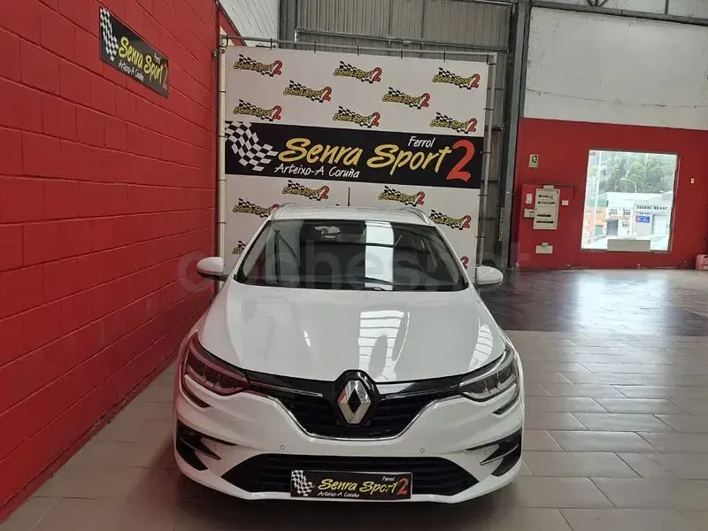 Usado Renault Mégane GrandTour Business 115 CV (84 kW) 2021 Blanco Familiar