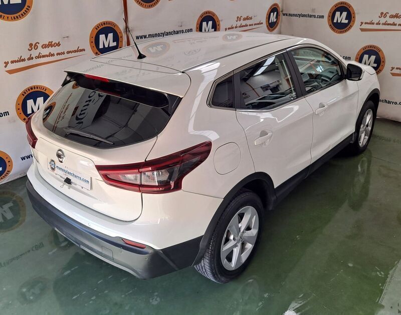 Usado Nissan Qashqai Acenta 115 CV (84 kW) 2021 Blanco SUV