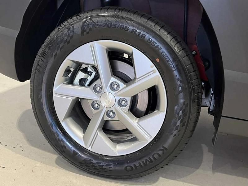 Usado Hyundai Kona 138 CV (101 kW) 2026 Granate SUV