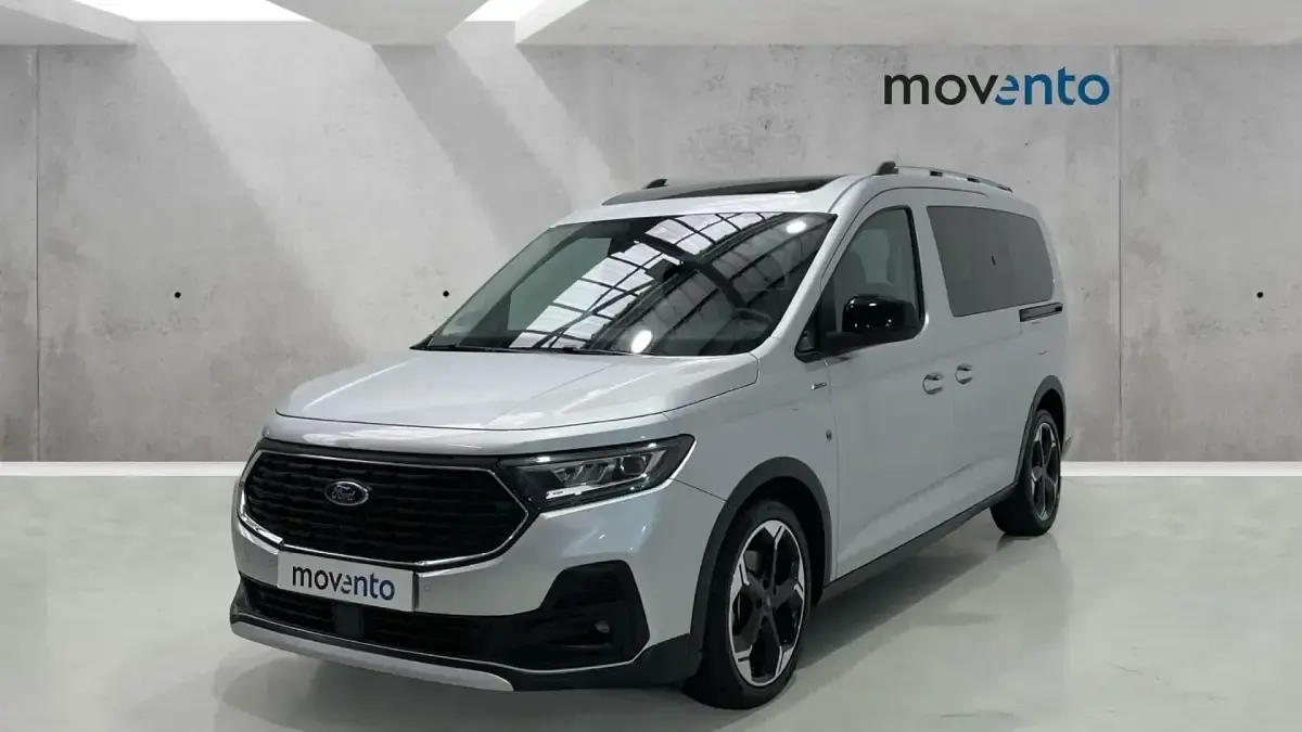 Usado Ford Tourneo Connect Active 122 CV (89 kW) 2025 Gris Monovolumen