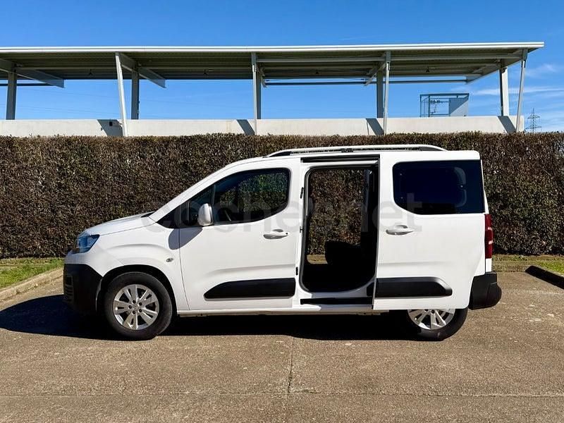 Usado Citroën Berlingo Live 102 CV (75 kW) 2021 Blanco Monovolumen