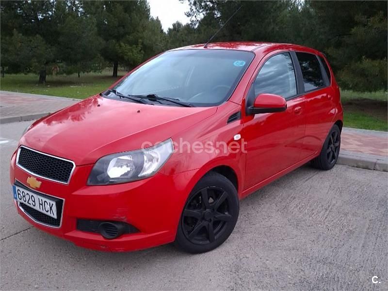 Usado Chevrolet Aveo LS 84 CV (61 kW) 2011 Rojo Berlina