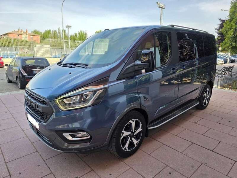 Gris / plata Usado 2021 Ford Tourneo Custom Active Monovolumen | 39.800 € - Imagen 1/4