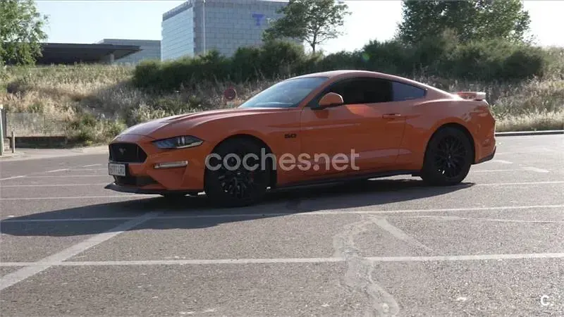 Usado Ford Mustang GT 450 CV (330 kW) 2021 Naranja Coupe