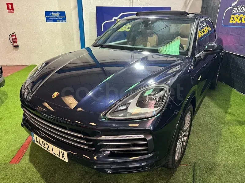 Usado Porsche Cayenne E-Hybrid 462 CV (339 kW) 2020 Negro SUV