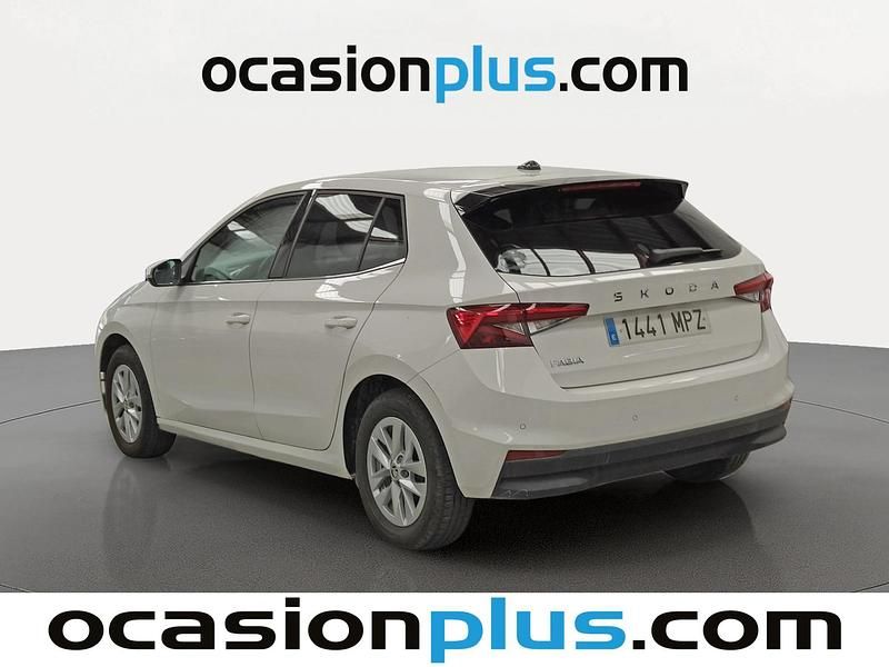 Usado Skoda Fabia Selection 95 CV (69 kW) 2024 Blanco Utilitario