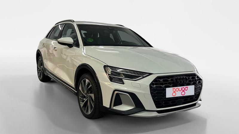 Usado Audi A3 Ambiente 150 CV (110 kW) 2024 Blanco Berlina