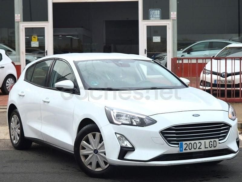 Usado Ford Focus Trend 95 CV (69 kW) 2020 Blanco Berlina