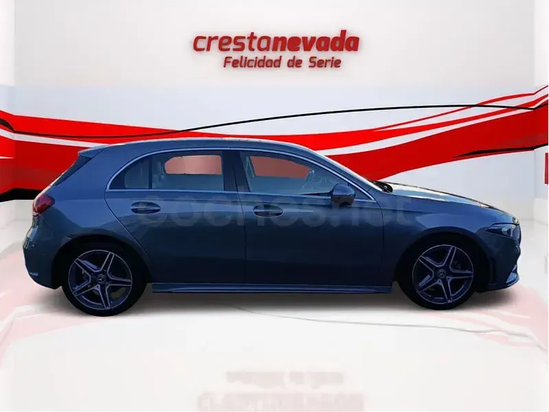 Usado Mercedes A200 150 CV (110 kW) 2021 Gris / plata Berlina