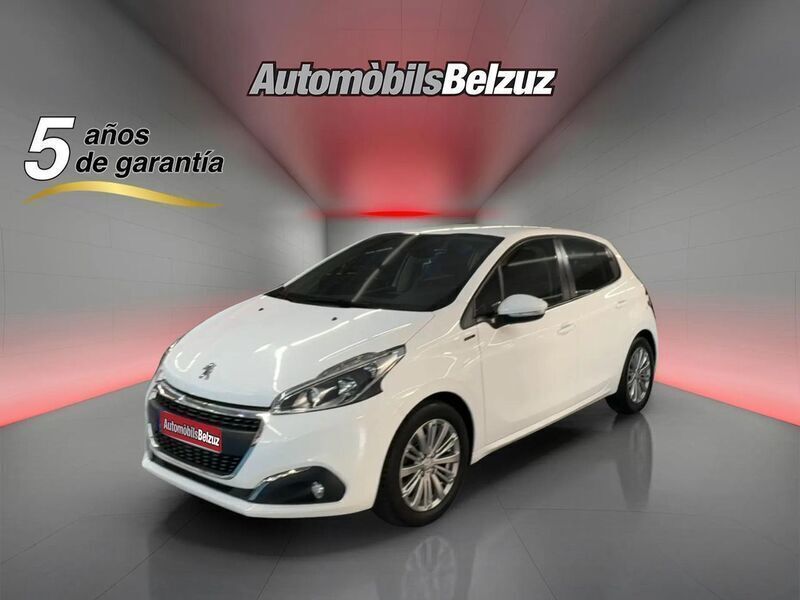 Blanco Usado 2018 Peugeot 208 Signature Sky Utilitario | 9990 € (Precio justo) - Imagen 1/4