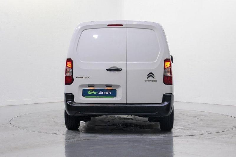 Usado Citroën Berlingo 100 CV (73 kW) 2022 Blanco Monovolumen
