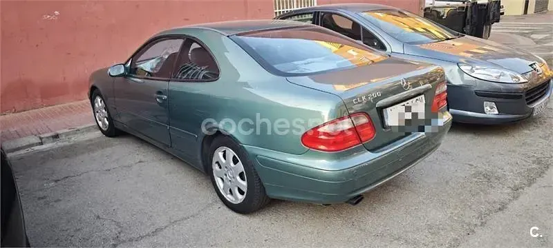 Usado Mercedes CLK200 Avantgarde 136 CV (100 kW) 1999 Verde Coupe