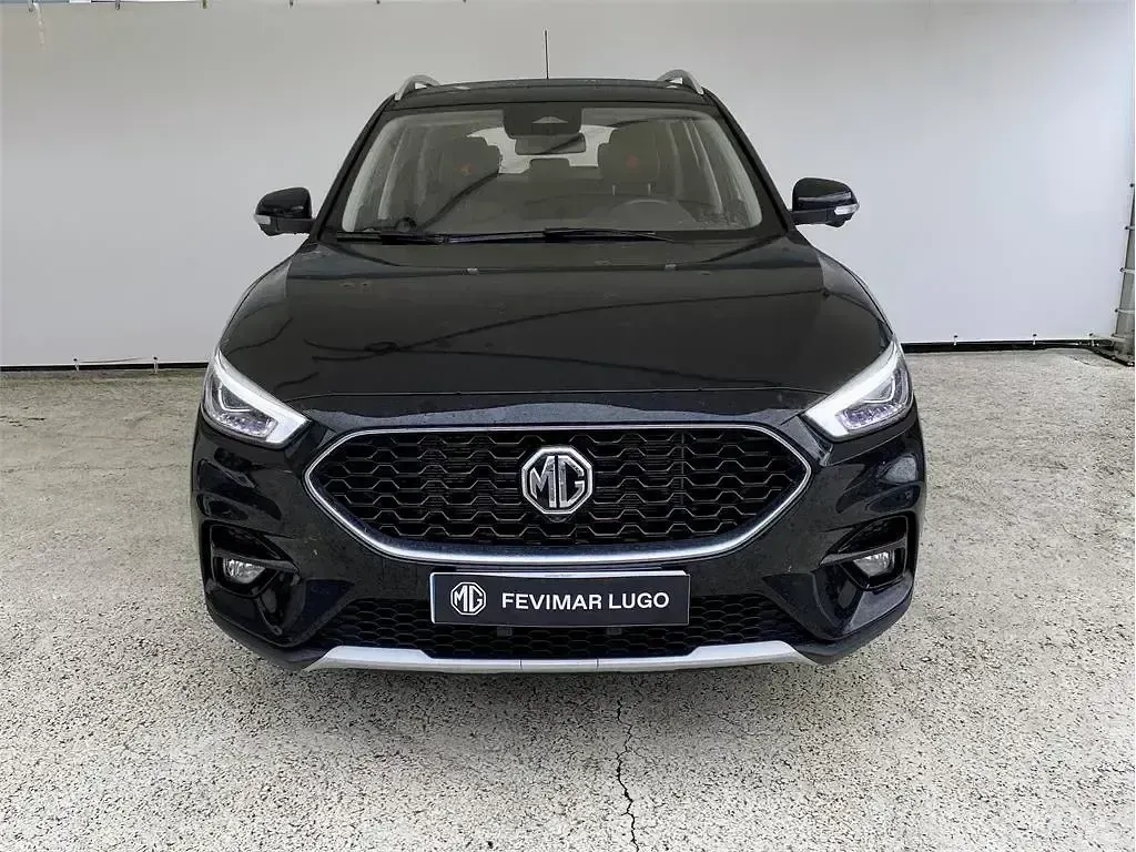 Usado MG ZS Luxury 106 CV (77 kW) 2025 Naranja Berlina