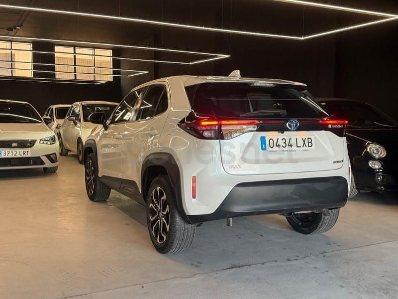 Usado Toyota Yaris Cross Connect Style 116 CV (85 kW) 2022 Blanco SUV