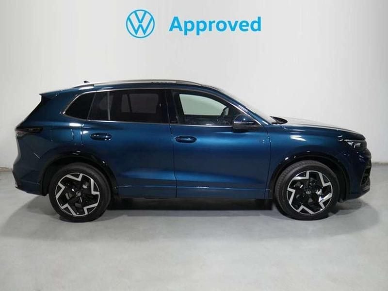 Usado VW Tiguan R-line 150 CV (110 kW) 2025 Azul SUV