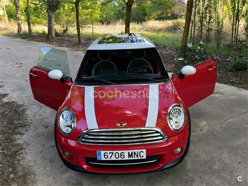 Usado Mini Cooper 156 CV (114 kW) 2012 Rojo Utilitario