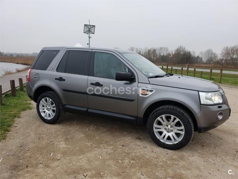 Gris / plata Usado 2007 Land Rover Freelander 2 HSE SUV | 9400 € - Imagen 1/4