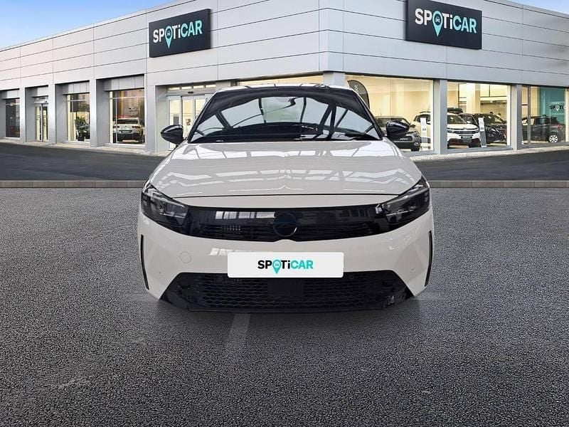 Usado Opel Corsa 101 HP (74 kW) 2024 Branco Sedan
