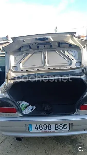 Usado Peugeot 306 71 CV (52 kW) 2002 Gris / plata Berlina