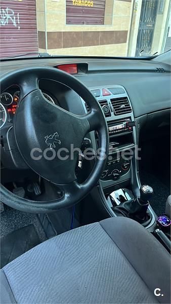 Usado Peugeot 307 90 CV (66 kW) 2002 Azul Berlina