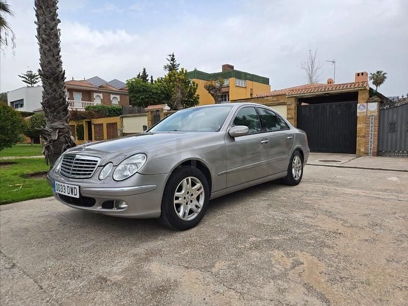 Usado Mercedes E280 Avantgarde 190 CV (139 kW) 2006 Gris / plata Berlina