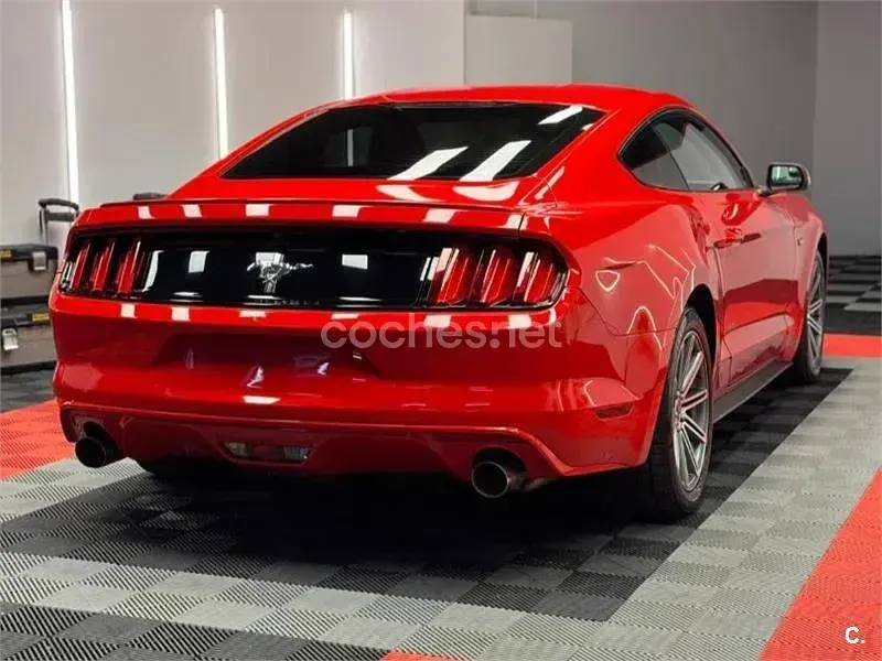 Usado Ford Mustang GT 418 CV (307 kW) 2016 Rojo Coupe