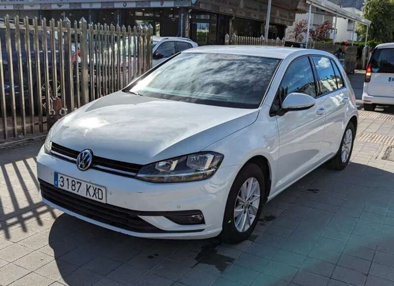 Blanco Usado 2019 VW Golf VII Advance Utilitario | 13.000 € (Buen precio) - Imagen 1/4